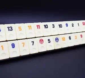 Rummi y Burako piezas y tablero